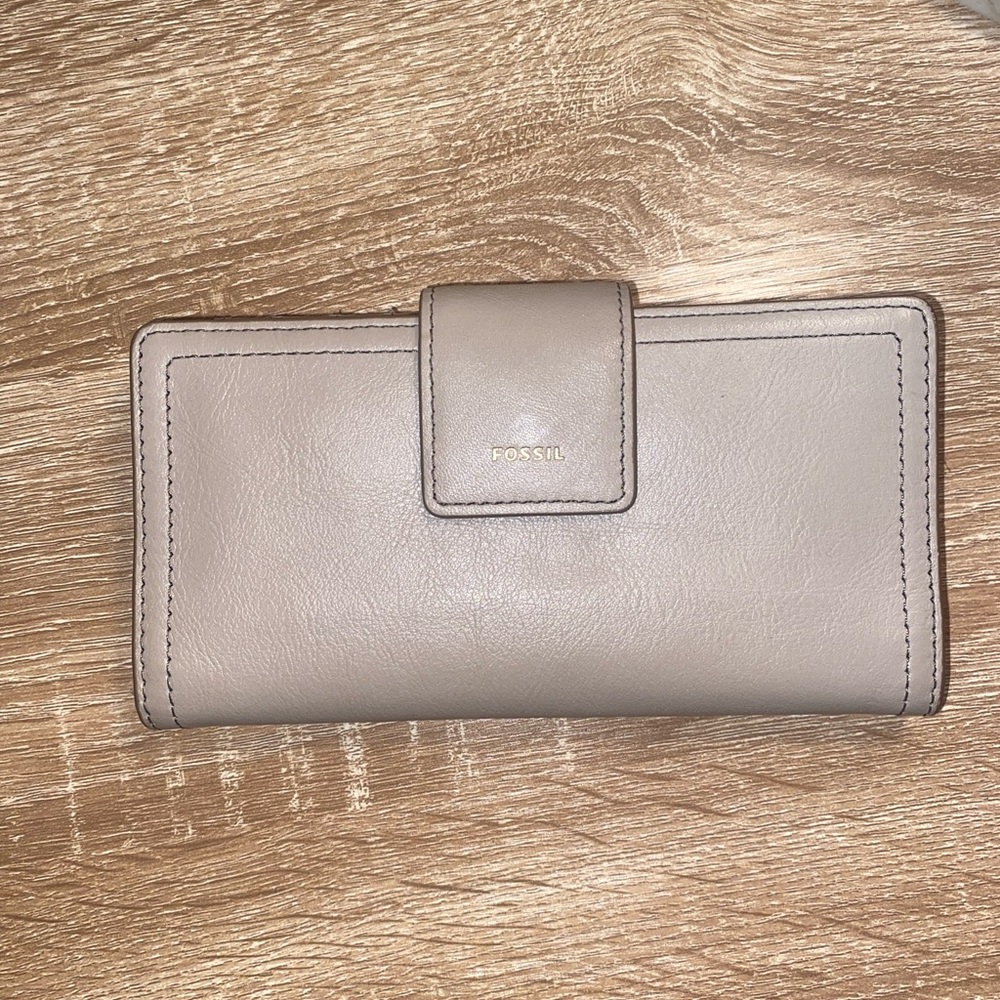 Fossil Wallet